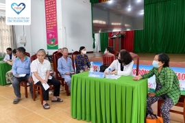 Hoạt động khám bệnh, cấp thuốc miễn phí cho người dân xã Bình Thành, huyện Thanh Bình