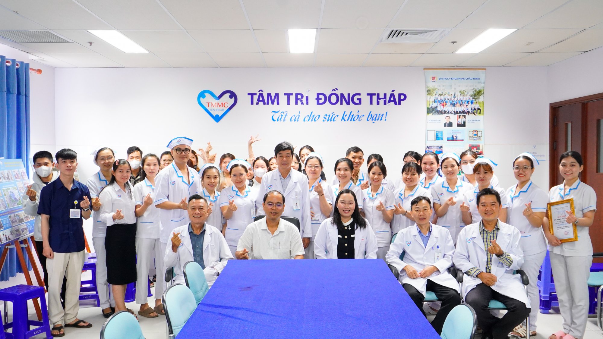 Lễ chào mừng và kỷ niệm ngày Quốc tế Nữ hộ sinh 5/5 và ngày Quốc tế Điều dưỡng 12/5