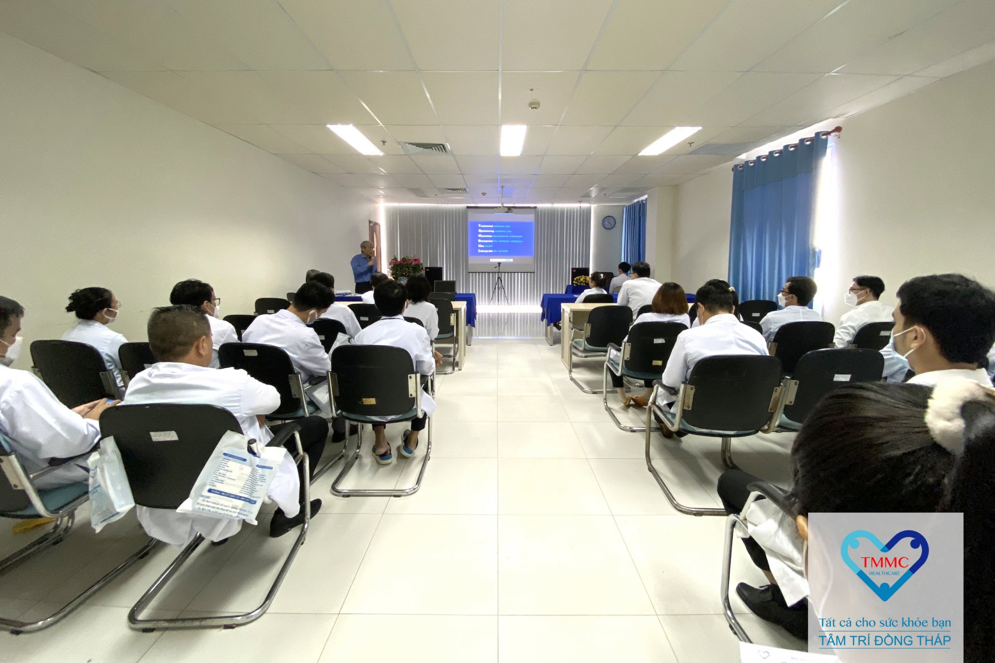 Cập nhật kiến thức y khoa chuyên đề “ĐỀ KHÁNG KHÁNG SINH VÀ CÁC VẤN ĐỀ LÂM SÀNG CẦN QUAN TÂM”