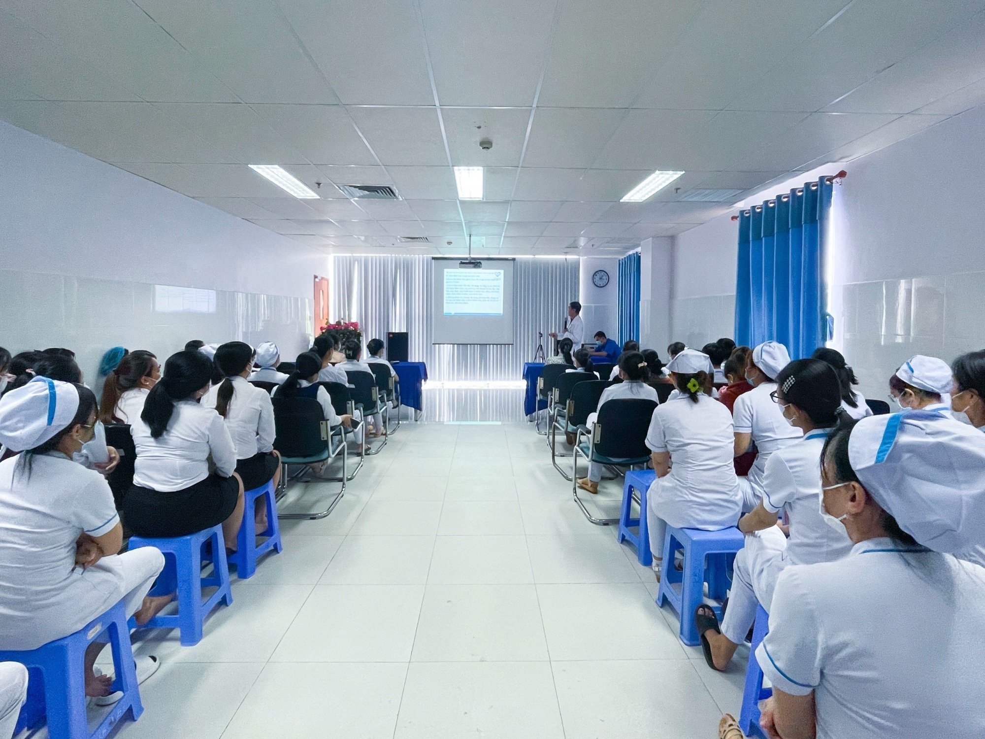 Tập huấn ứng xử trong giao tiếp văn hóa Tâm Trí